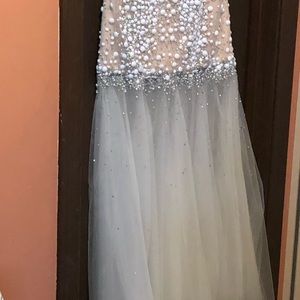 Prom gown